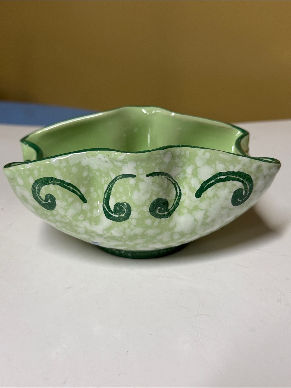 majolica art pottery bowl handcrafted in Italy 6” by 4.25” by 3”